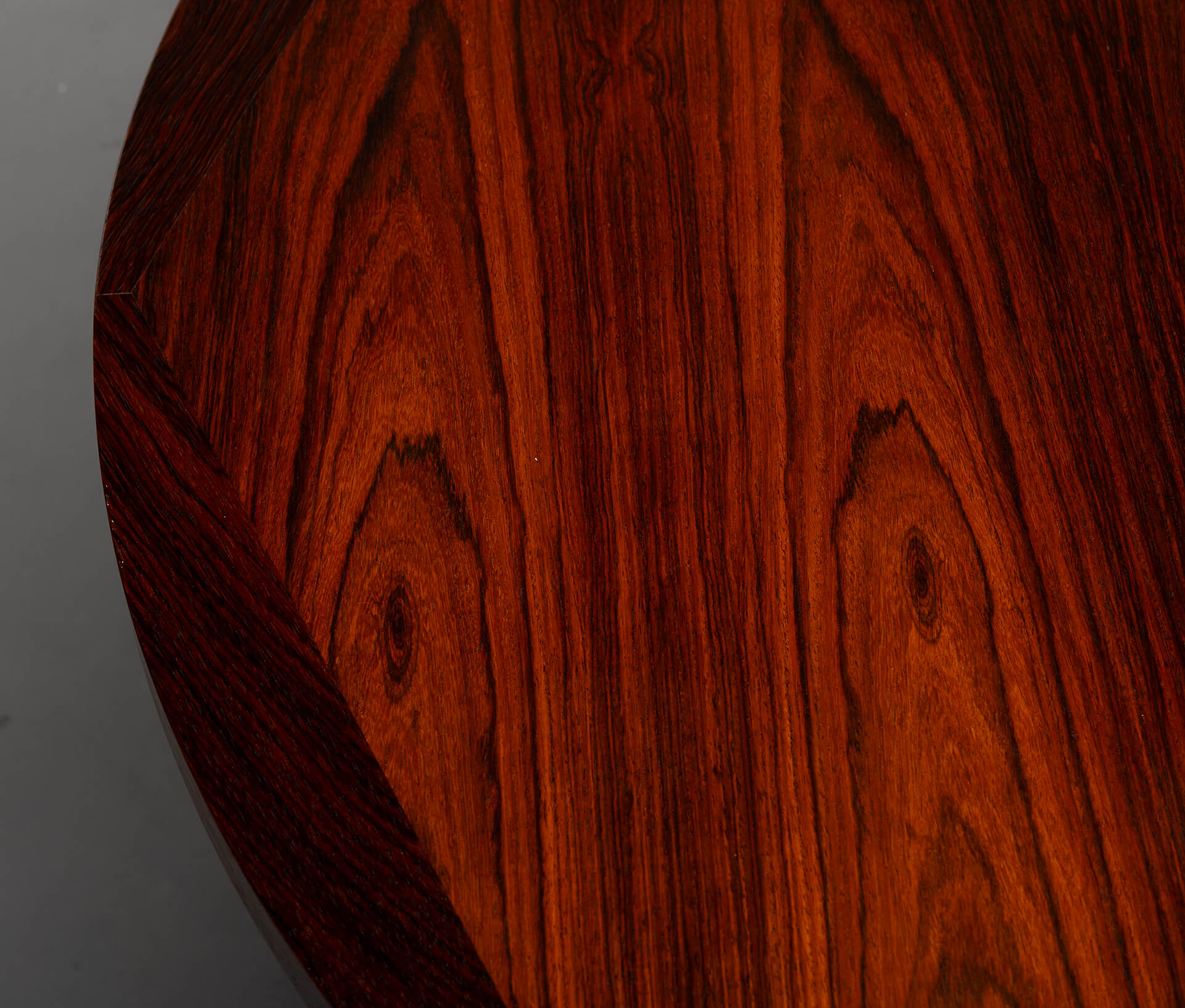 Coffee table in rosewood