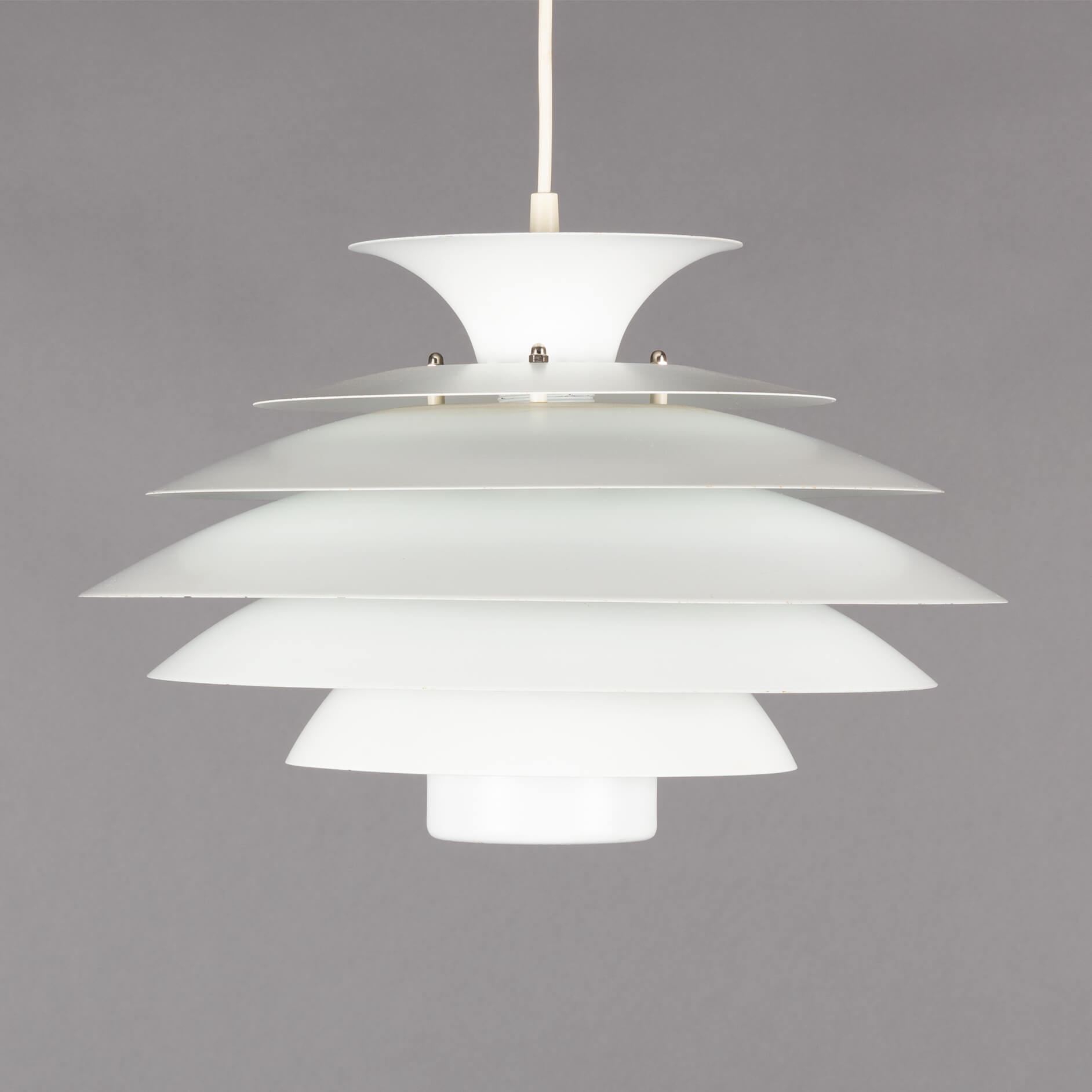 Heavy white light
