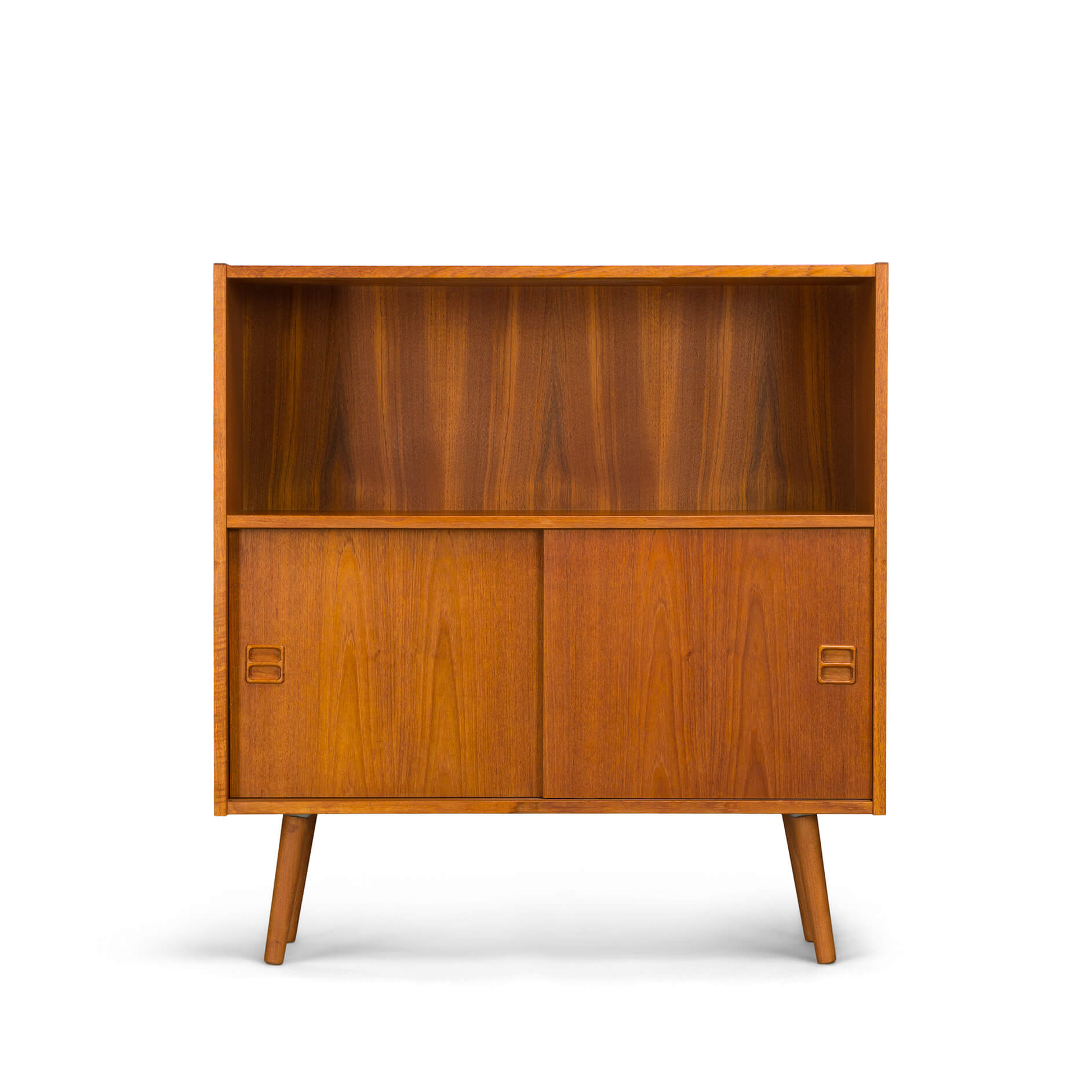 Hippe teak kast