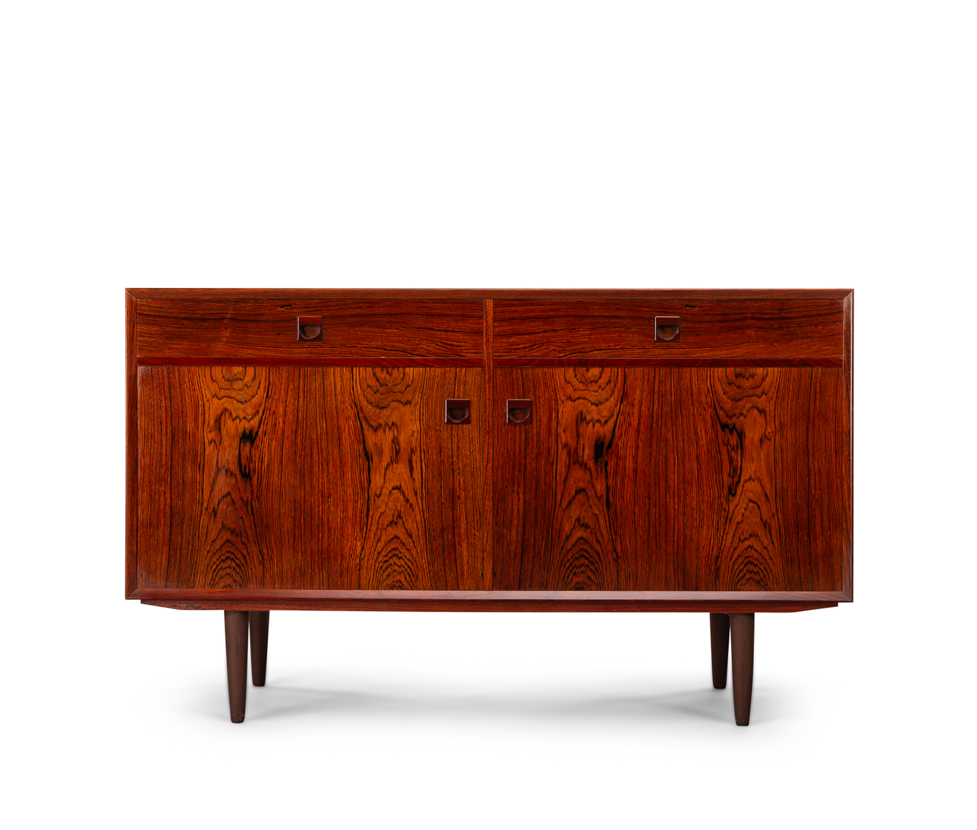 Klein Dressoir : by Brouer