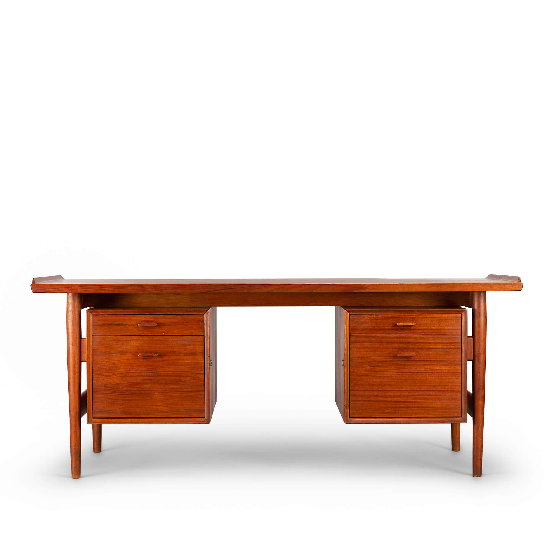 schattig breken kreupel Sold | Furnip | Arne Vodder | Vintage Desk